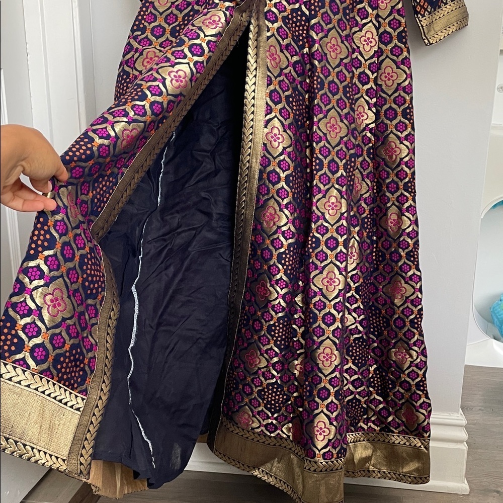 Indian, Pakistani afghani Elegant Purple and Gold Long Kurta Dress - Picture 5 of 12